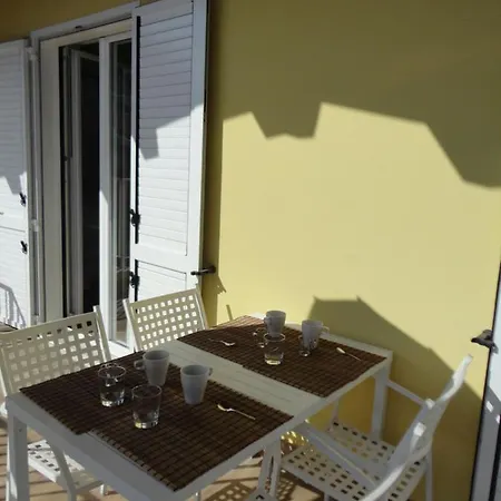 Casa Klimt Vicinissima Al Mare Parcheggio Privato Gratuito Se Disponibile Apartment Pescara Exterior photo