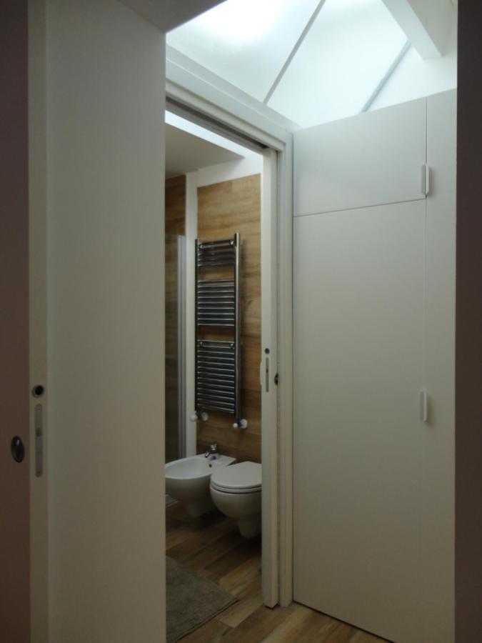 Casa Klimt Vicinissima Al Mare Parcheggio Privato Gratuito Se Disponibile Apartment