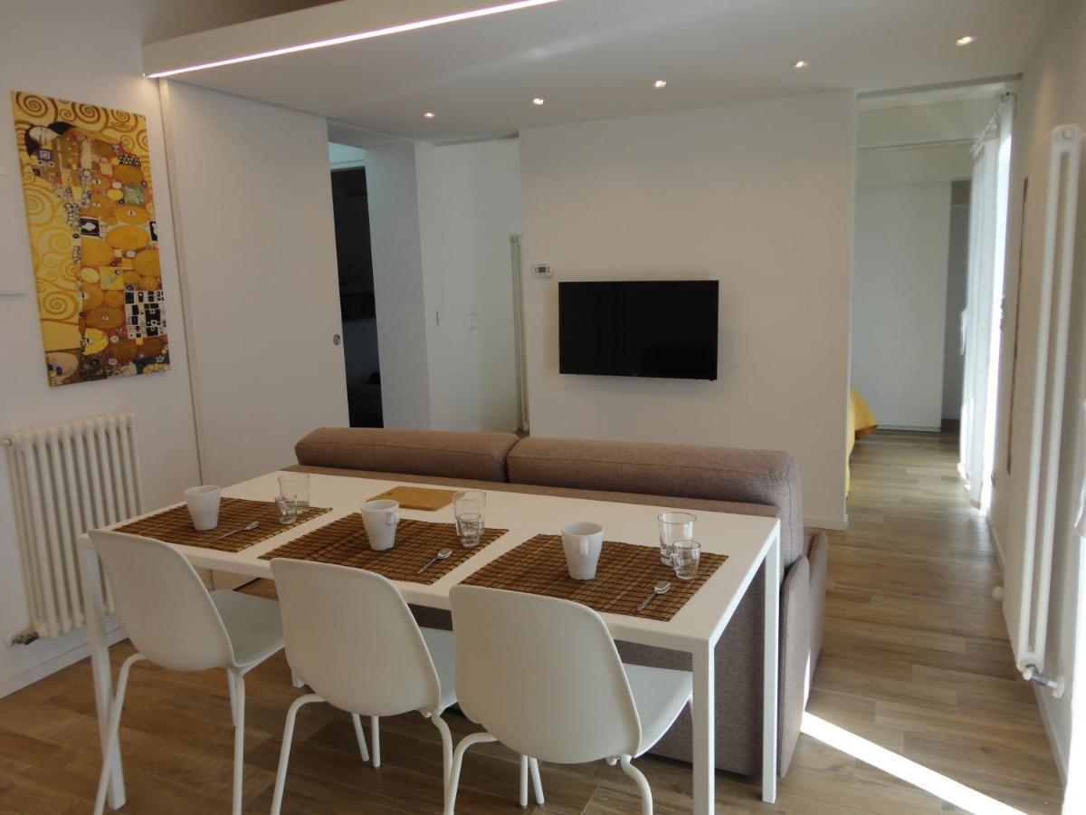 Casa Klimt Vicinissima Al Mare Parcheggio Privato Gratuito Se Disponibile Apartment *