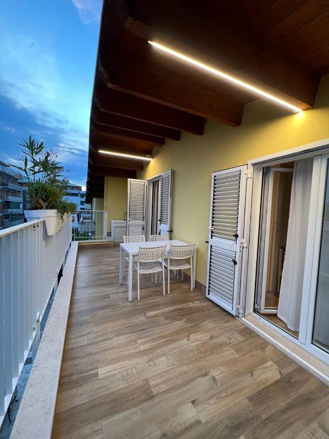 Apartment Casa Klimt Vicinissima Al Mare Parcheggio Privato Gratuito Se Disponibile *